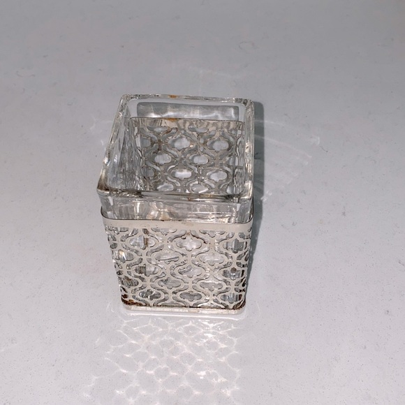 Hotel Collection Clear and Silver Colored Square Tabletop Glass Vase - Picture 5 of 6